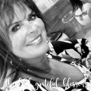 Meet your Posher, Debi